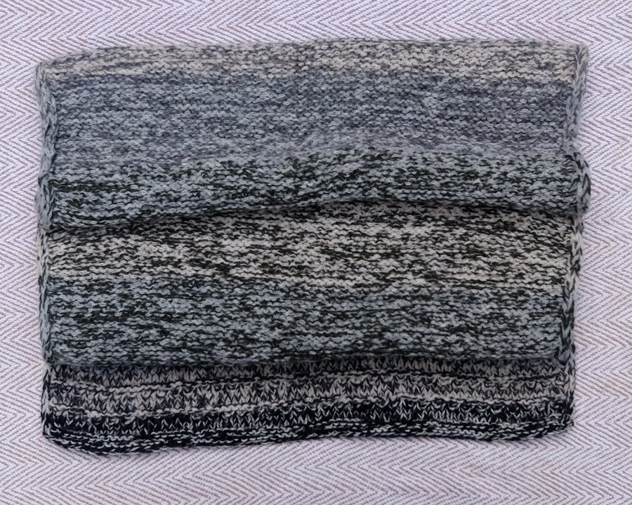 Fieldmargin Wrap — settling into the quiet embrace of the valley edge