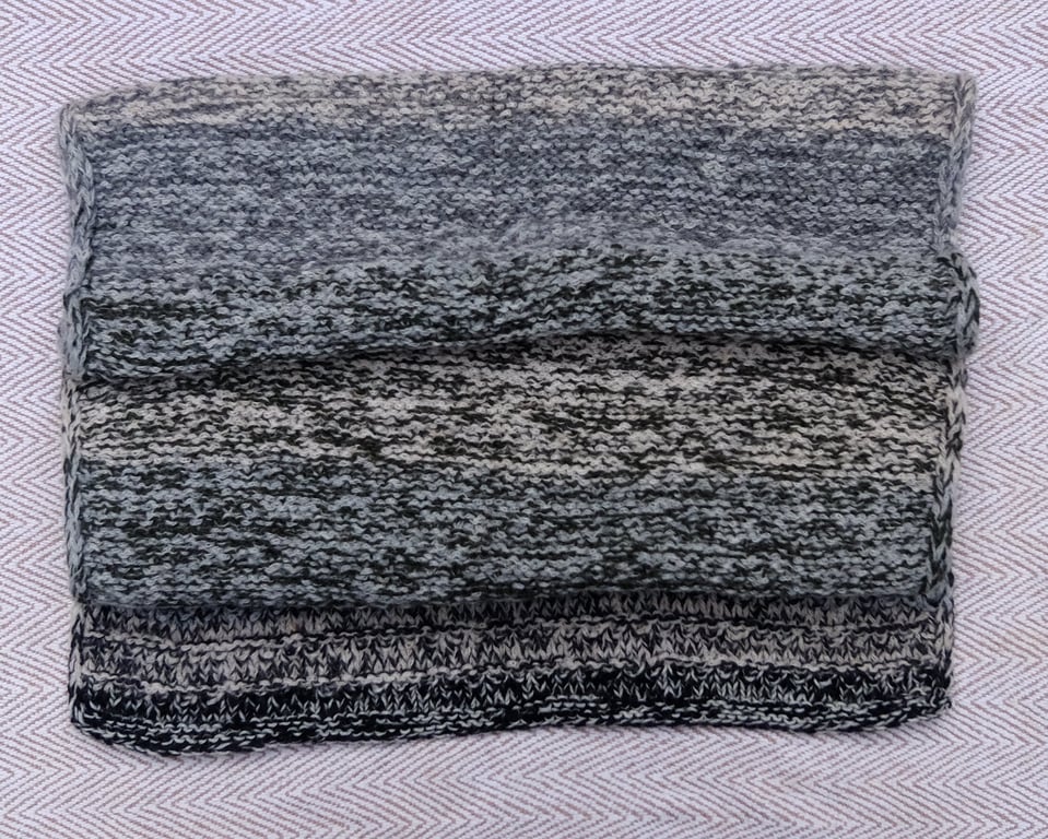 Fieldmargin Wrap — settling into the quiet embrace of the valley edge