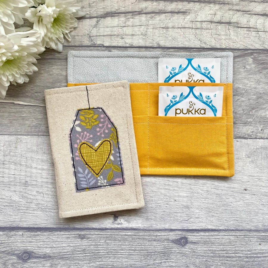 Tea bag wallet