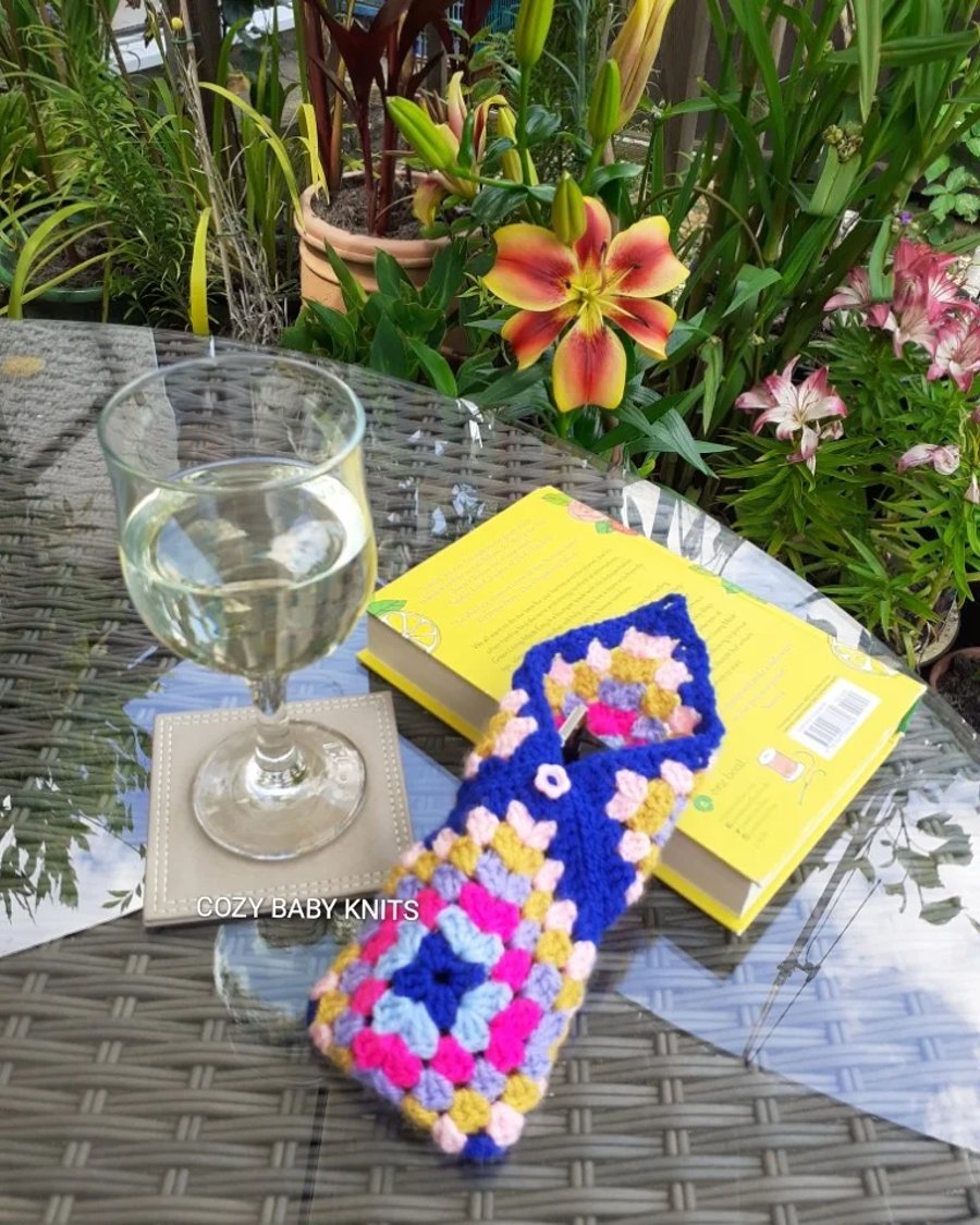 CROCHET GLASS CASE MADE WITH GRANNY SQUARES 