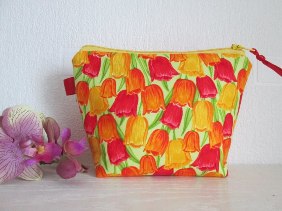 ONE DAY SALE Cute Little Flowery Purse