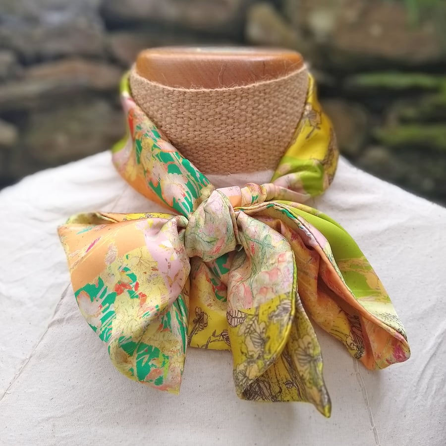 Patchwork pattern floral scarf