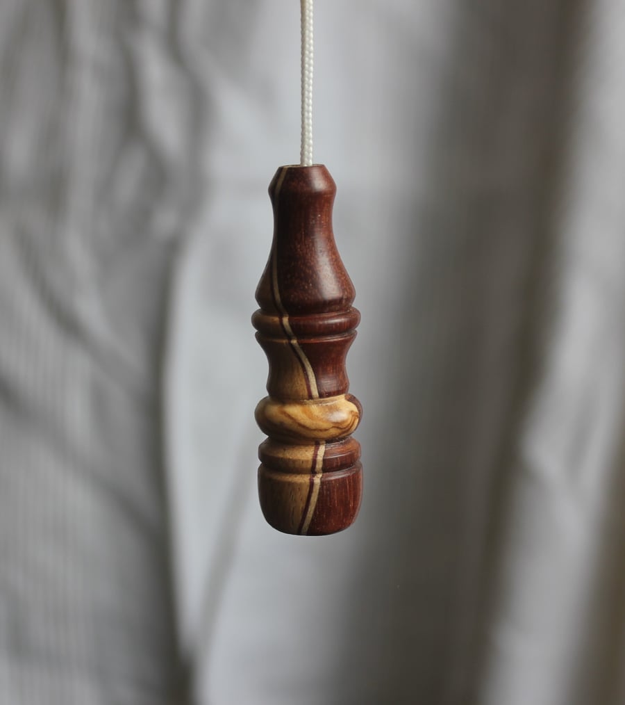 Wooden Pull Cord Toggle No1