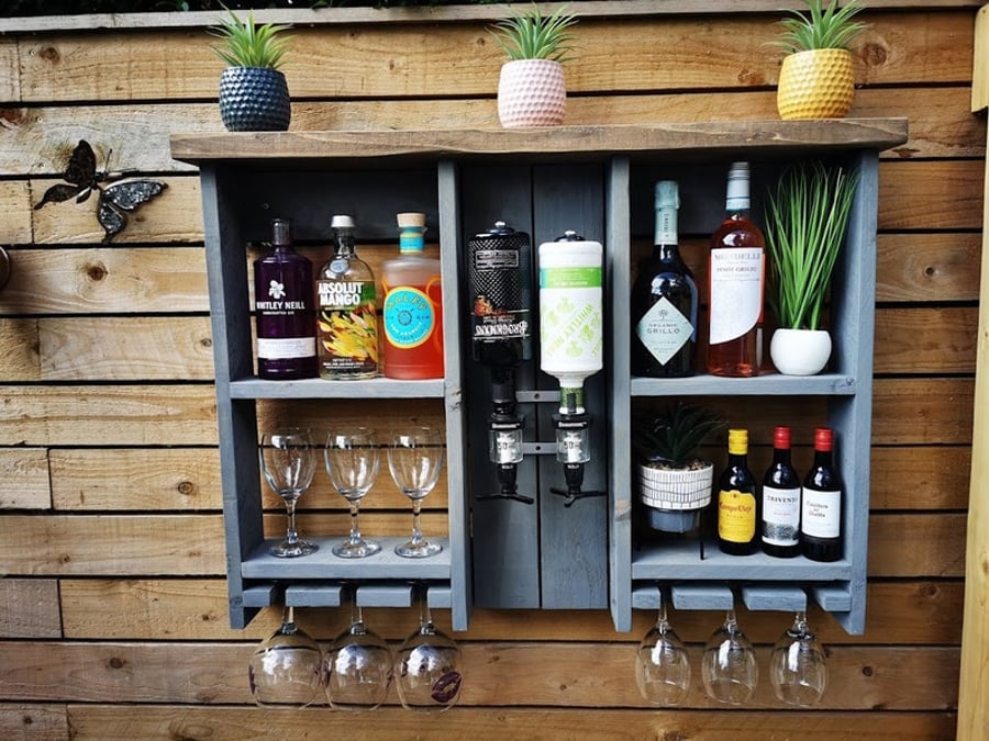 Home or garden wall bar