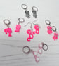 Barbie 'B' drop style earrings - Image 5