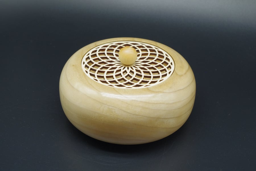 Handmade Wooden Lavender Bowl. English Tulip Wood.
