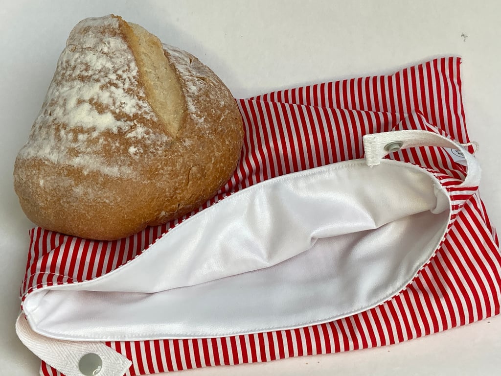 Bread bag. Medium or large size, reusable and washable. Red stripes.