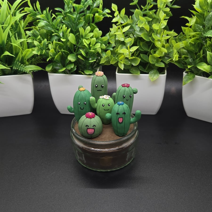Cactus jewellery holder