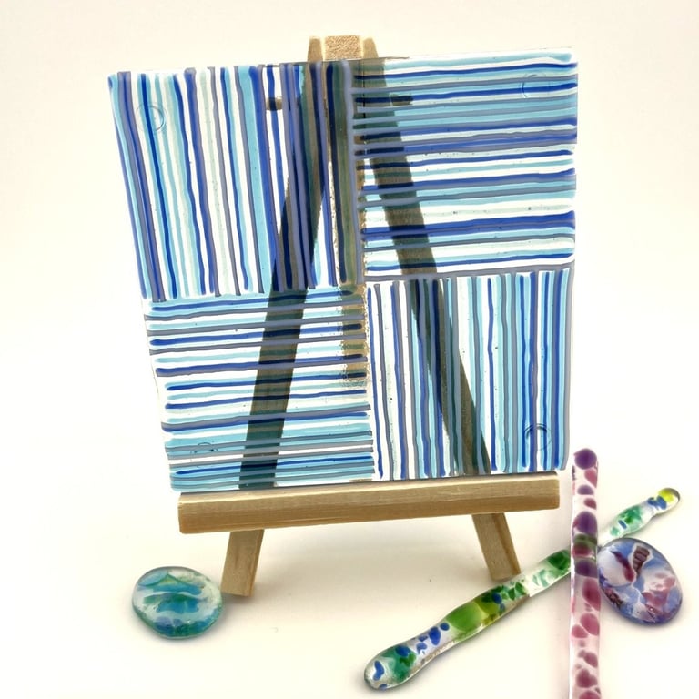 Fused glass stringers coaster.