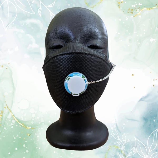 White SIP valve cap with silver keeper