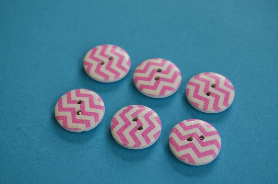 Wooden Hot Pink & White Zig Zag Buttons 6pk 20mm (MZ2)