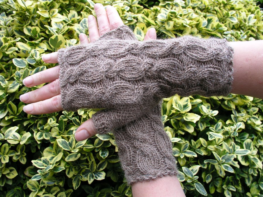 Alpaca Wrist Warmers Fingerless Gloves Beige