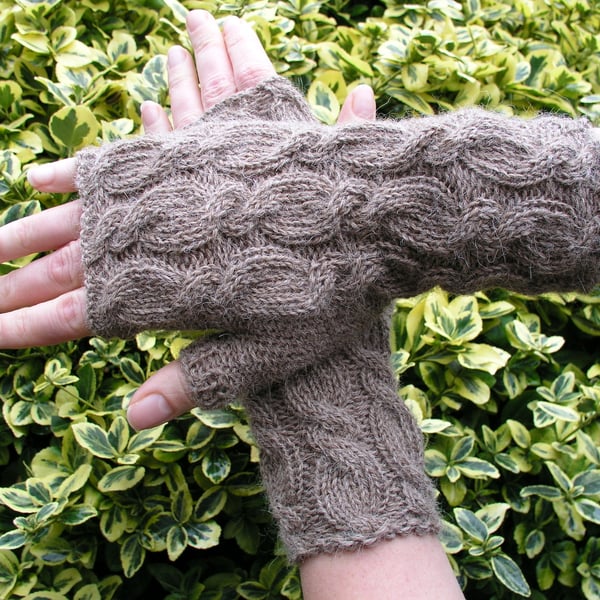 Alpaca Wrist Warmers Fingerless Gloves Beige