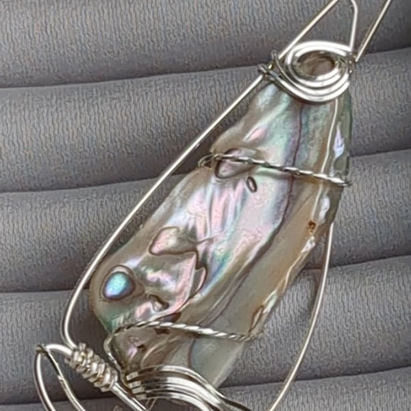 Mother of pearl sterling silver brooch 