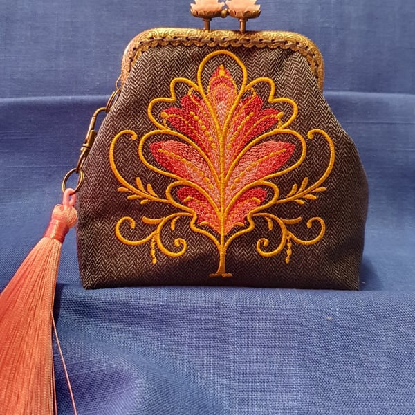 The Gilded Mirage Oak Leaf Coin Purse