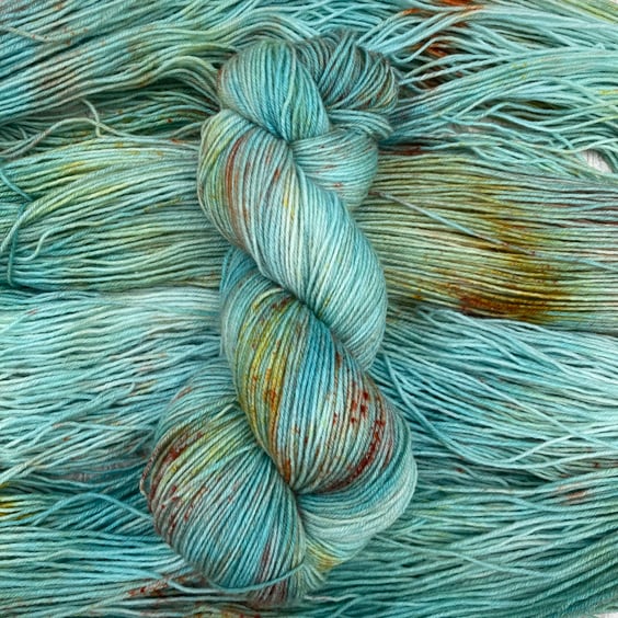 Hand dyed sock yarn 4ply Merino Nylon 100g Coriander Twistybreeze