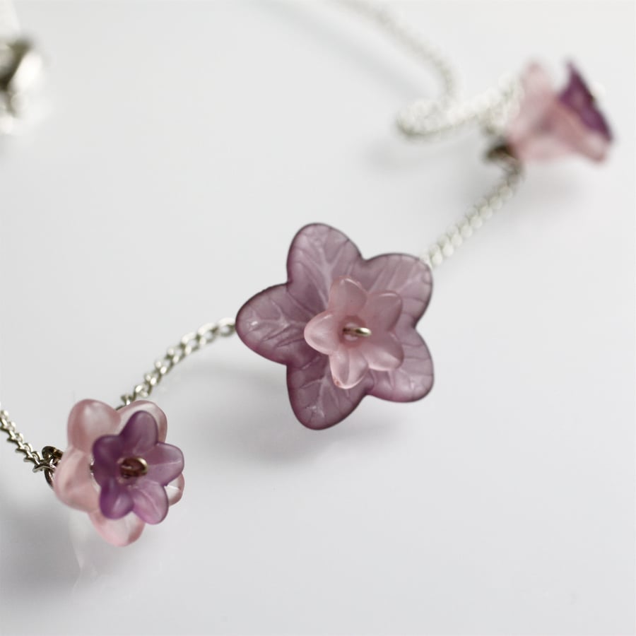 Pretty Pink and Purple Flower Necklace - UK Free Post