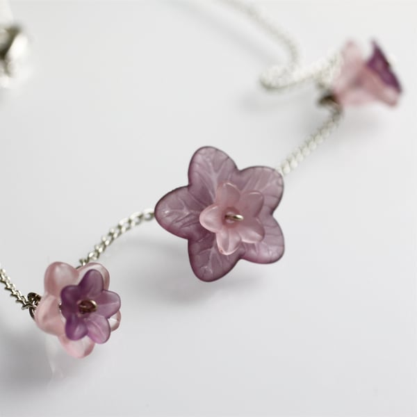 Pretty Pink and Purple Flower Necklace - UK Free Post
