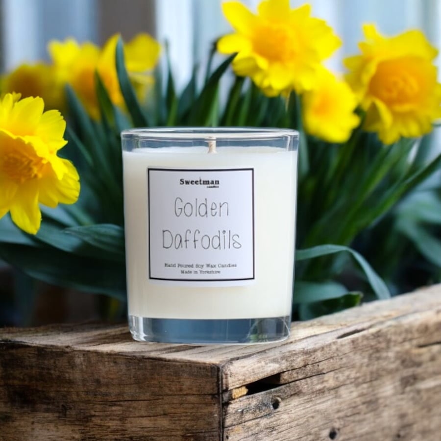 Golden Daffodil Candle