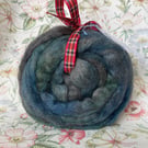 Dyed wool tops roving for spinning - 100g