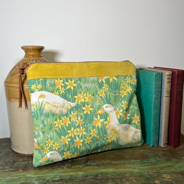 Vintage goose and daffodil cotton book pouch zip bag