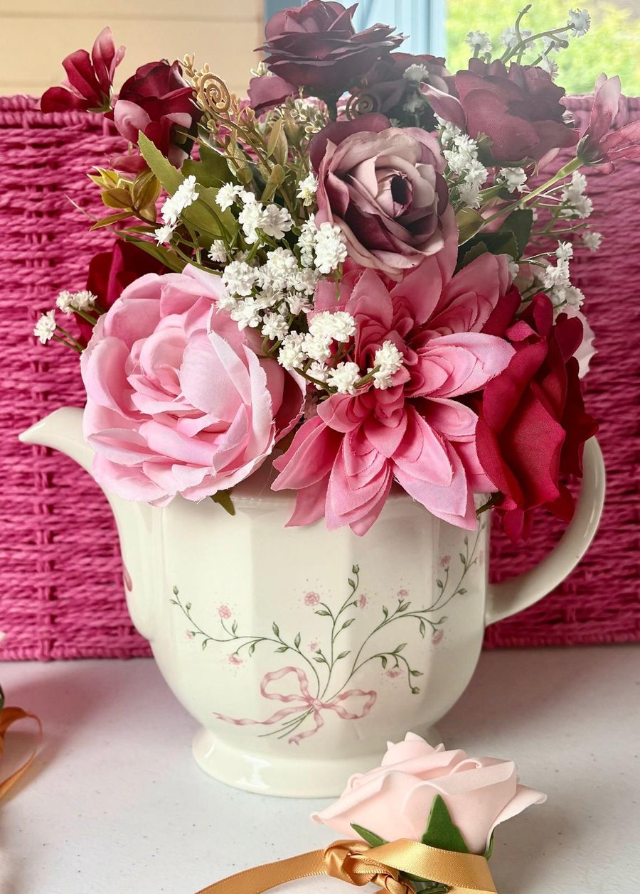 Churchill Mille Fleur Coffee Pot Floral Arrangement – Upcycled Vintage Floral De