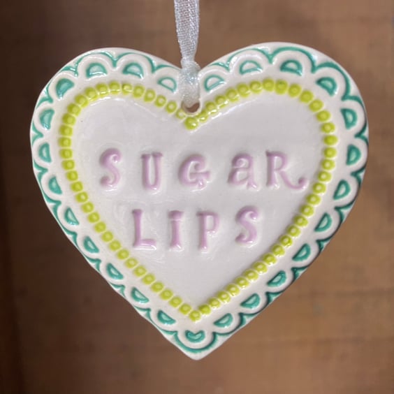 Small Ceramic heart decoration Sugar Lips