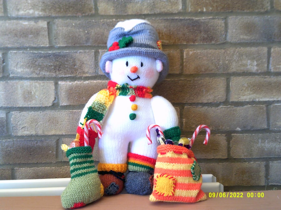 Mr Twizzle the Friendly Snowman (sweets not included)