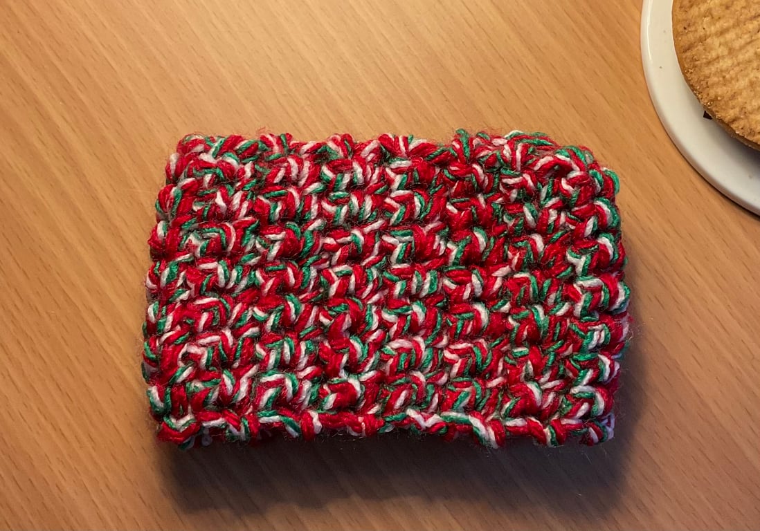 Crochet Cup Cosy Drinks Sleeve in Christmas colours
