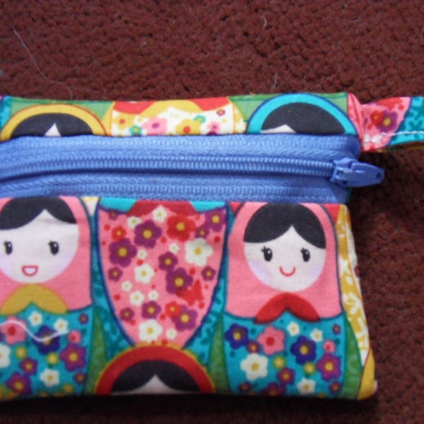 Homemade coin purse. Babushka dolls fabric. 4" x 3" (6)