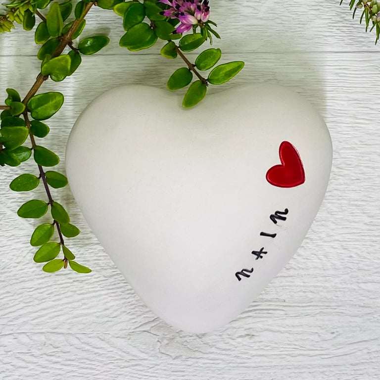 Ceramic heart pebble - Nain