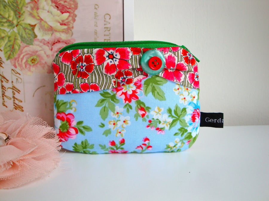 SALE Cotton  zipper Coin purse - drape detail .