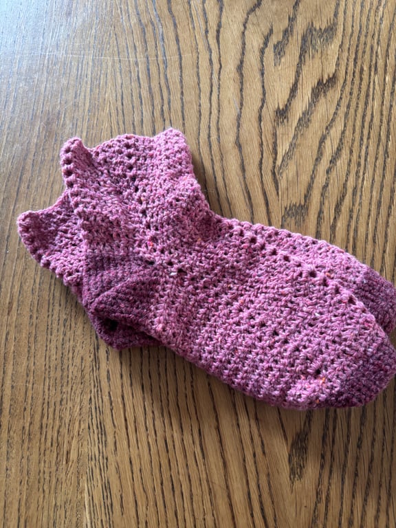 Pair of crochet cosy socks in raspberry and burgundy size 6