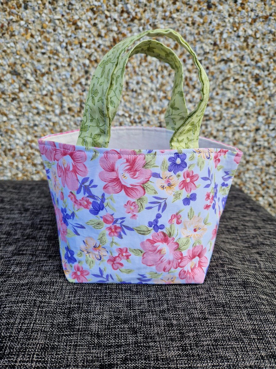 Toddlers shopping bag