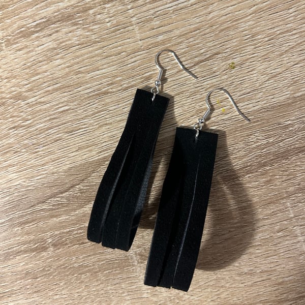 Leather earrings 