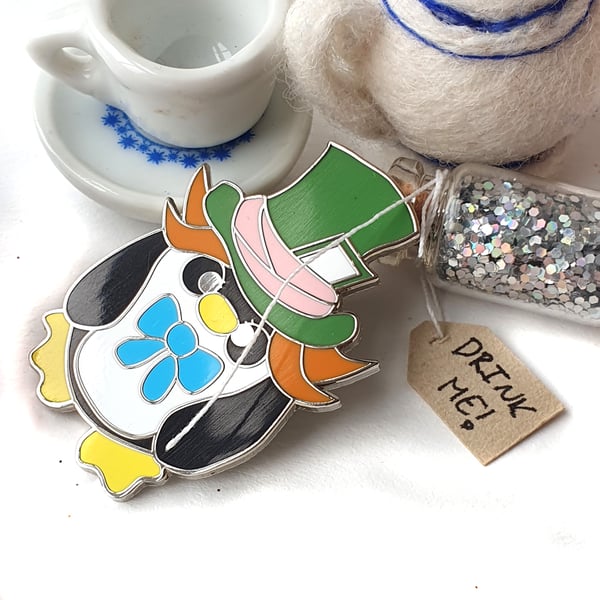 Mad Hatter Penguin Pin Badge Enamel Brooch Alice in Wonderland Pin