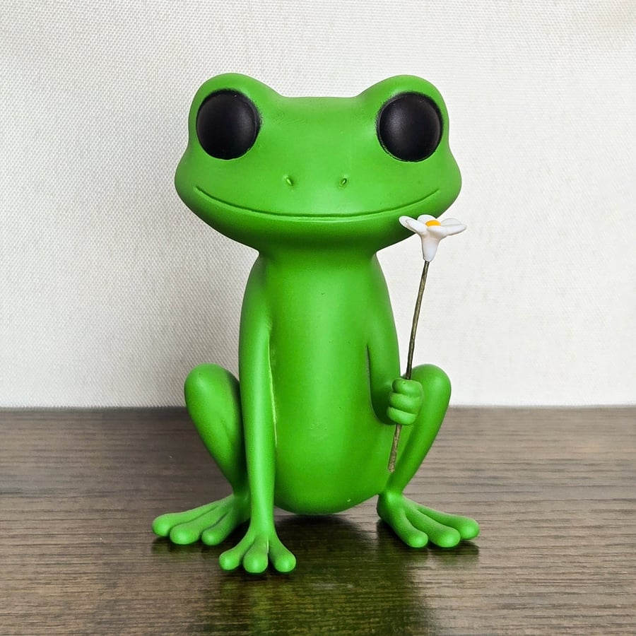 Frog With Flower Figure - Cute Resin Sculpture - 3D Printed Decor 