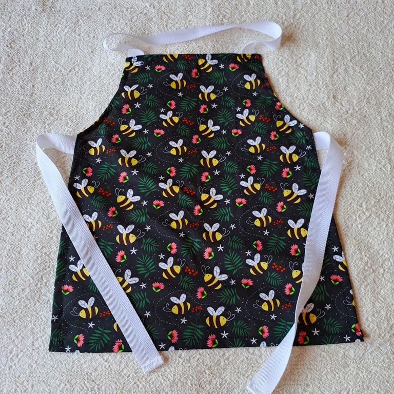 Bee, Apron, age 2-6 years, hand made