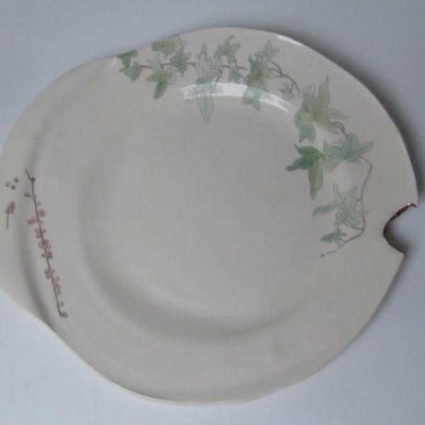 Christmas Ivy Plate