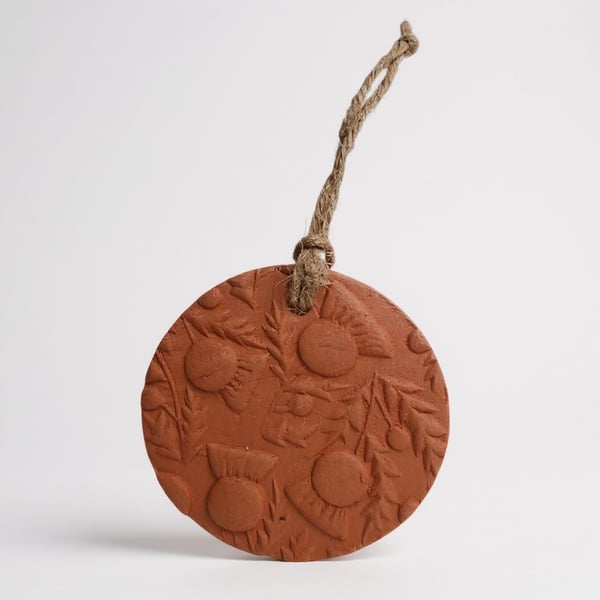 Scottish Thistle Round Rustic Terracotta Hanging Aromatherapy Diffuser