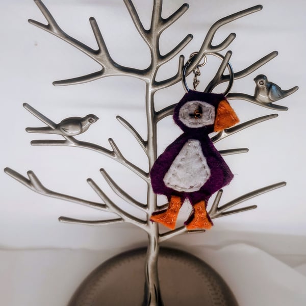 Felt puffin keyring