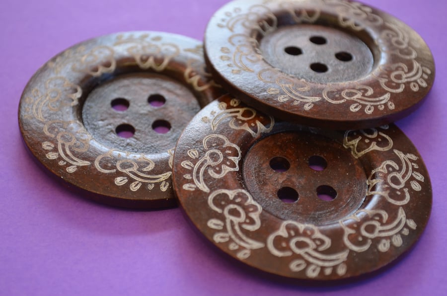 Giant Wooden Buttons 60mm Natural Brown Button Huge Large Flower (G5)