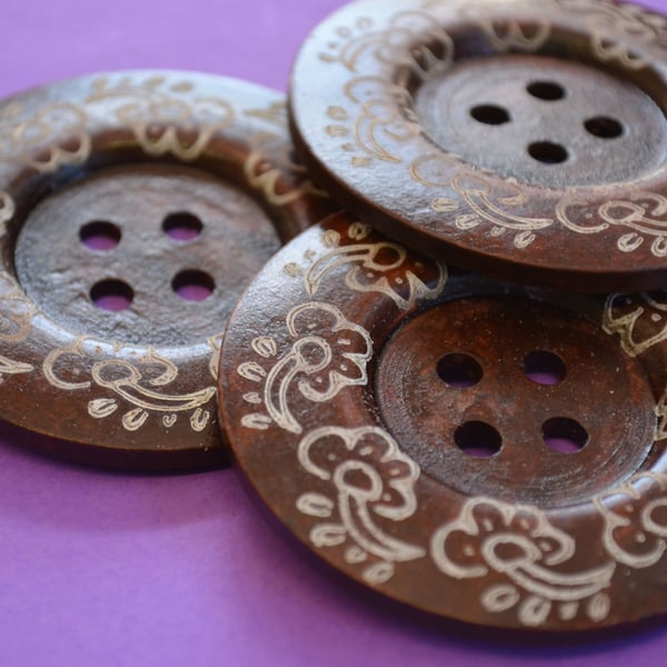 Giant Wooden Buttons 60mm Natural Brown Button Huge Large Flower (G5)