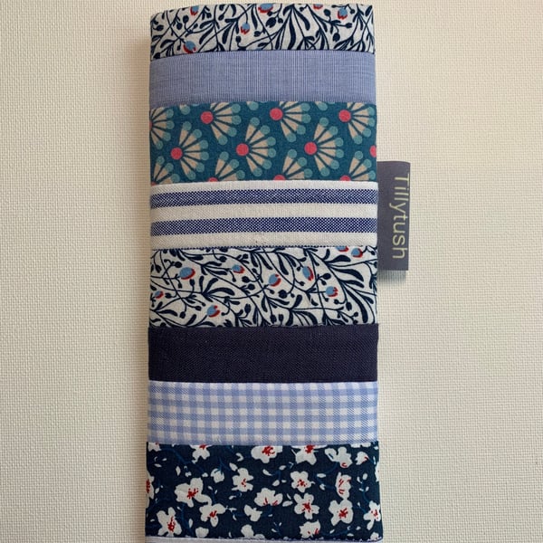 Quilted patchwork, padded glasses case