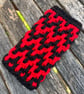 Handmade crochet phone case (red & black)