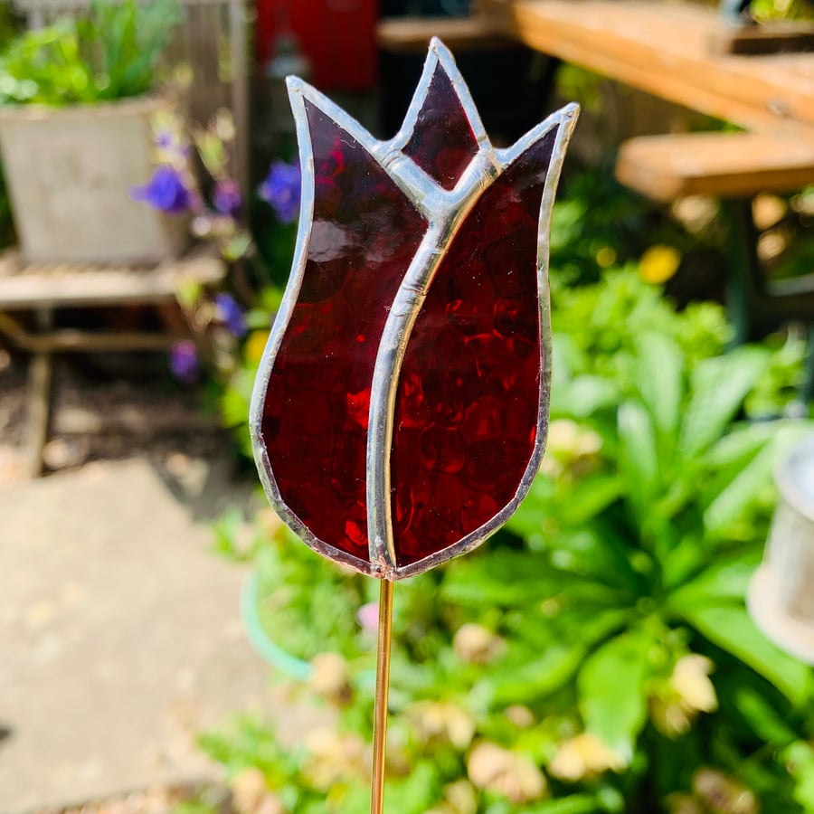 Stained  Glass Lily Tulip Stake Small - Plant Pot Decoration - Red
