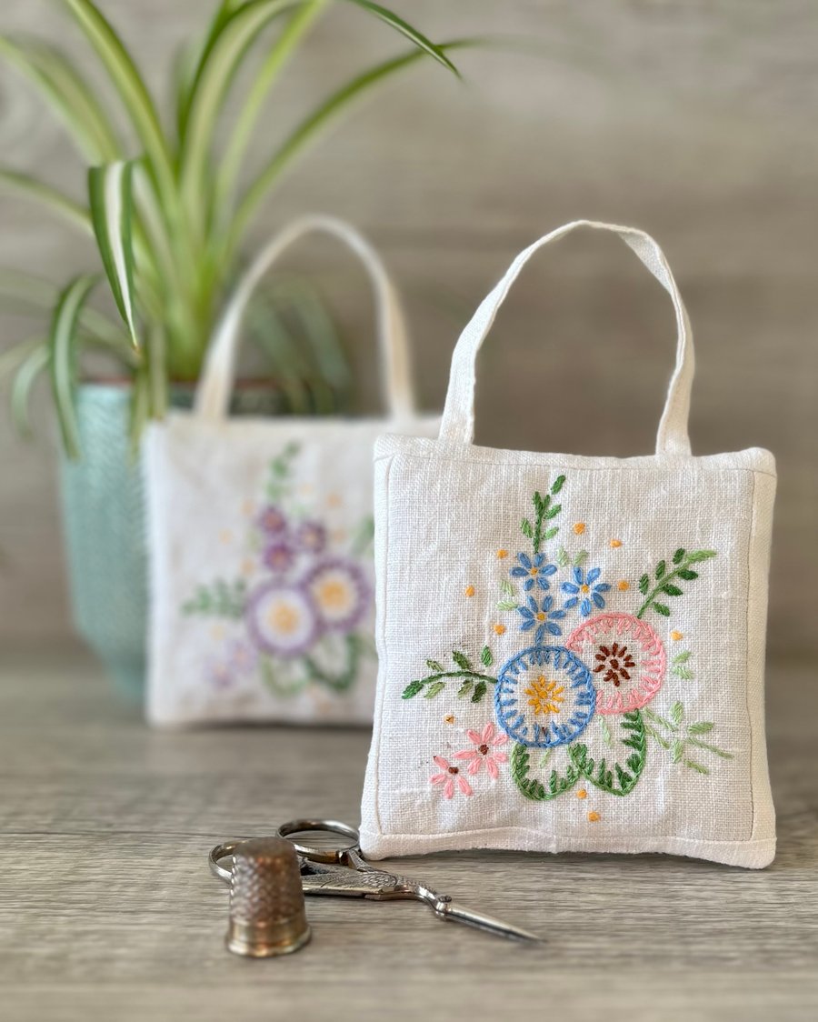 Vintage Floral Embroidered Linen Lavender Bag