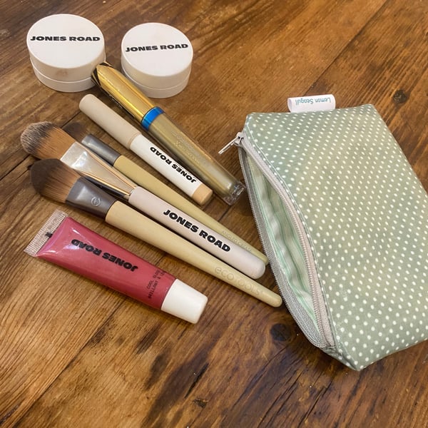 Oil Cloth Make Up Bag (759)