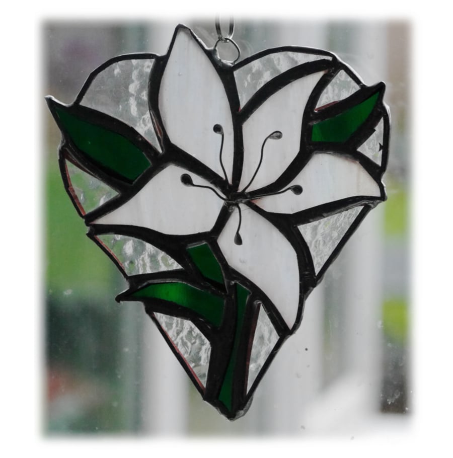 :Lily Heart Suncatcher Stained Glass 