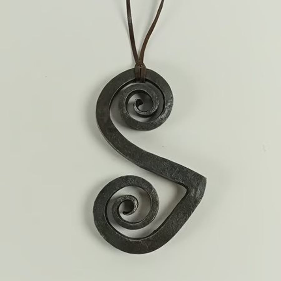Rustic Swirl Wall Hanging Decor - Forged Steel